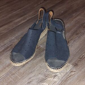 Clarks Artisan Navy Blue Peep Toe Espadrille Slingback  Sz 8W  8 wide  EUC